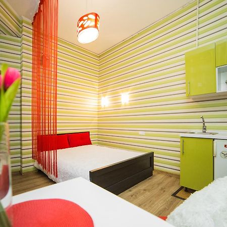 Mini Economy Apartments In The Central Part Of Lviv- Krekhivska 7 エクステリア 写真
